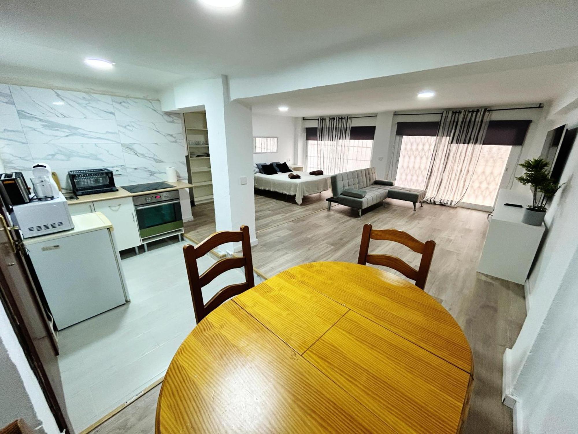 Pura Vida Apartment Torremolinos Luaran gambar